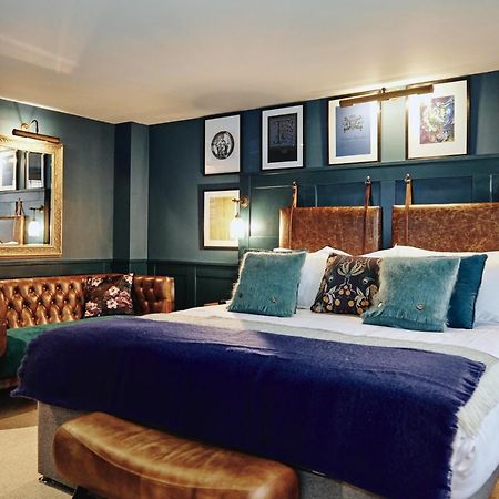 Kings Arms - Egham-Windsor Otel Dış mekan fotoğraf