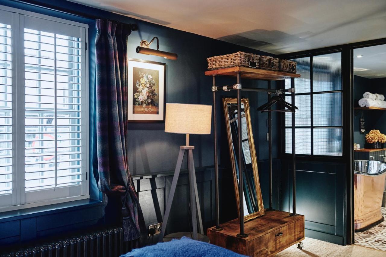 Kings Arms - Egham-Windsor Otel Dış mekan fotoğraf