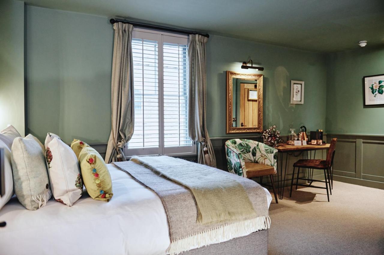 Kings Arms - Egham-Windsor Otel Dış mekan fotoğraf