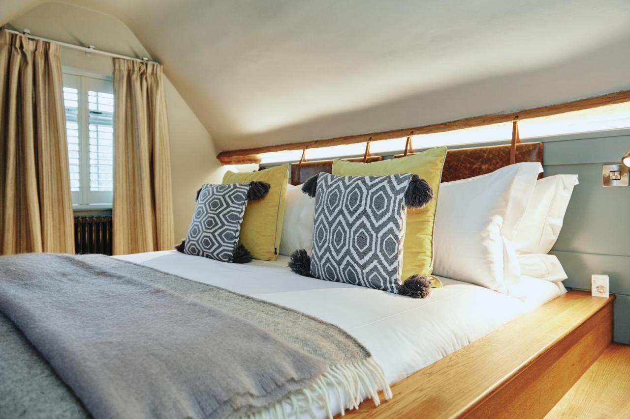 Kings Arms - Egham-Windsor Otel Dış mekan fotoğraf