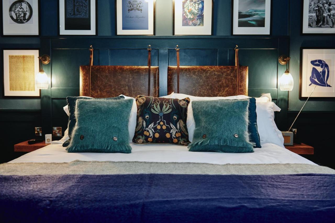 Kings Arms - Egham-Windsor Otel Dış mekan fotoğraf